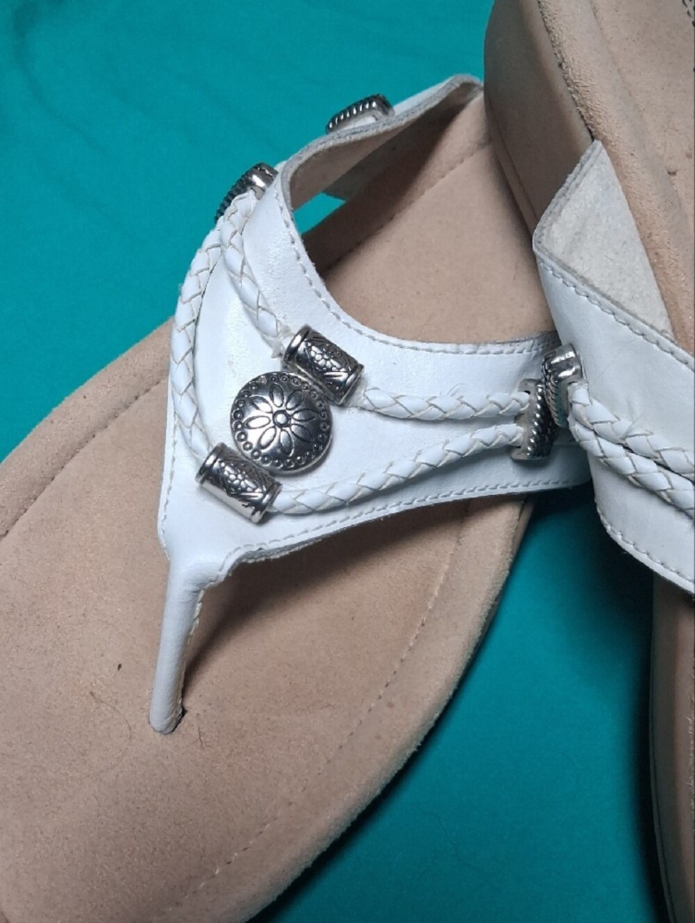 Minnetonka White Braided Thong Sandals with Silver Accents - Picture 2 of 4